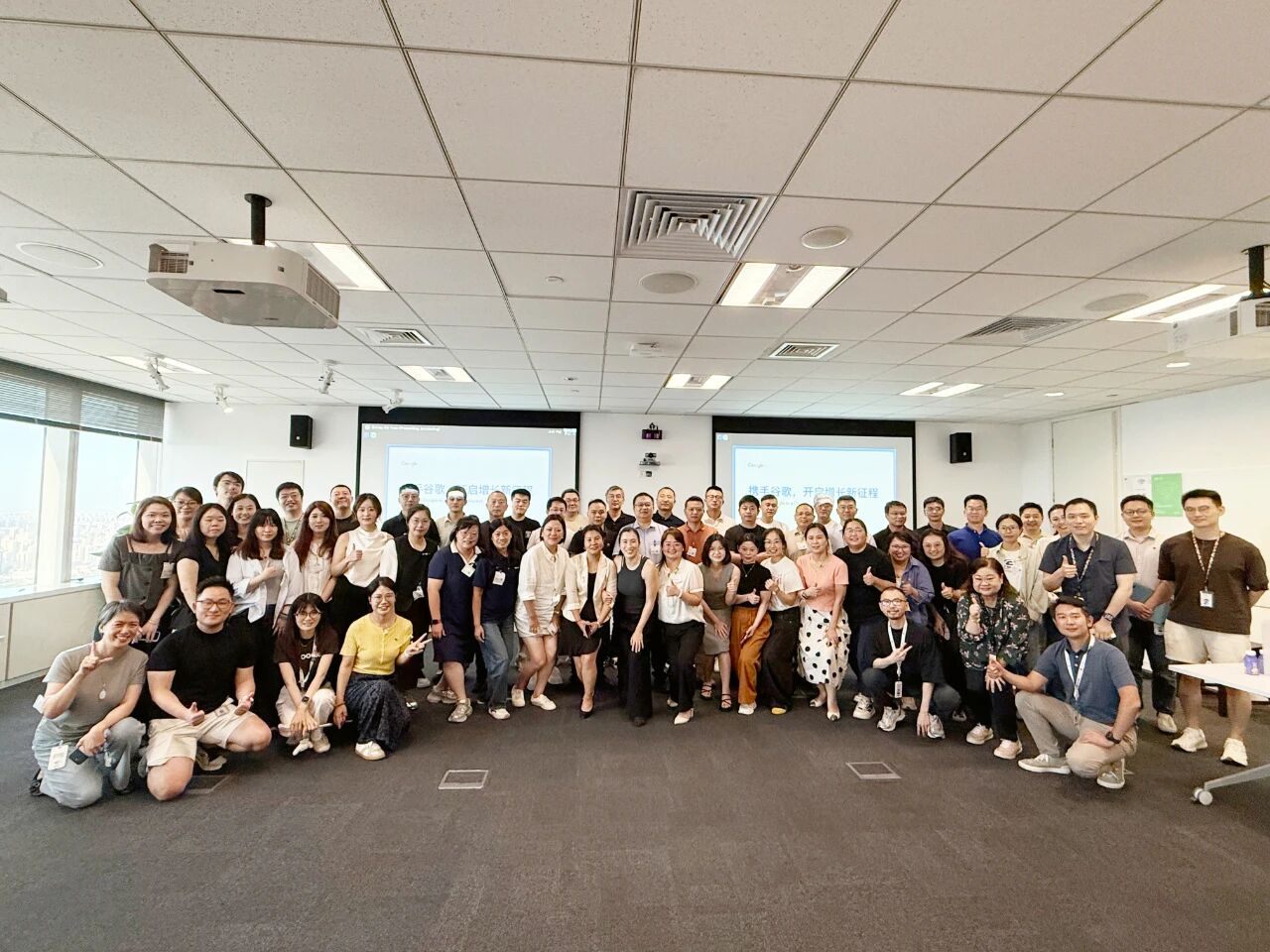 从获奖到AI布局——第一页赋能外贸出海增长